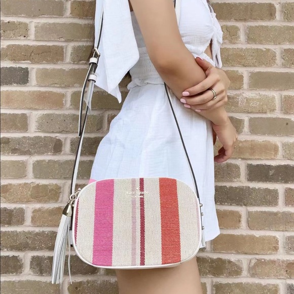 kate spade Handbags - NWT Kate Spade ♠️ Camera Crossbody